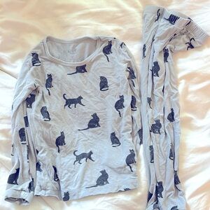 Kyte size 2 gray pajamas with cats